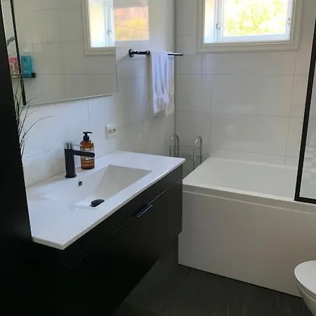 Holiday home Landelig Hus Med Fin Badestrand Og Turomrade. *