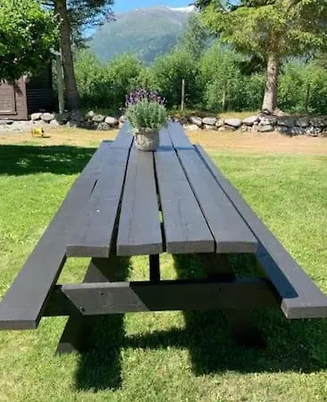 Landelig Hus Med Fin Badestrand Og Turomrade. *