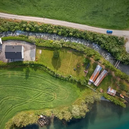 Vakantiehuis Landelig Hus Med Fin Badestrand Og Turomrade.